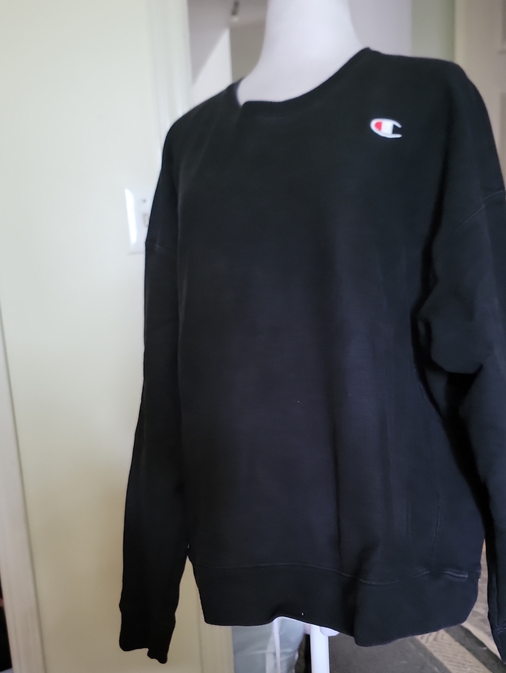 Champion Men's Black Crewneck Sweatshirt